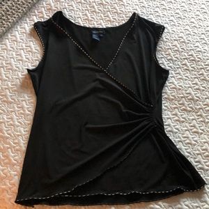 Sleeveless top by Max Edition